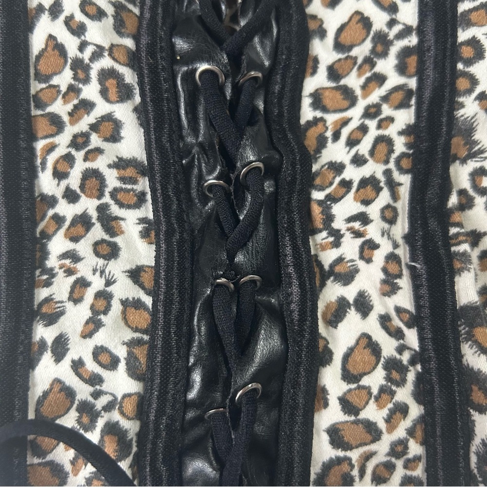 Corset Top - Picture 4 of 7